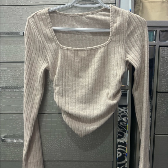 white/beige crop top, ruched - Picture 1 of 1